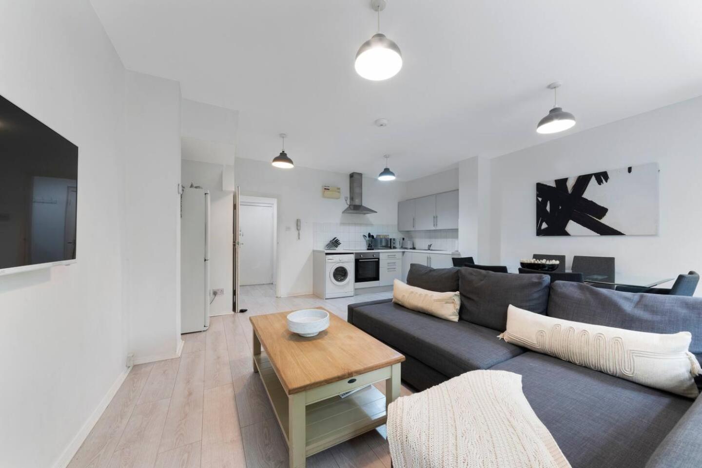 2 Bed Apartment- Finsbury Park Station B London Exterior photo